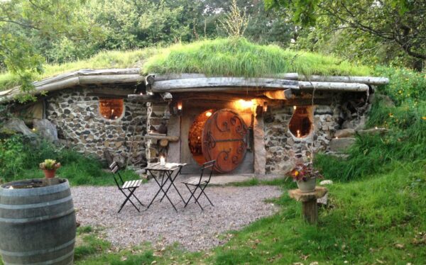 Maison de hobbit de l'extérieur.